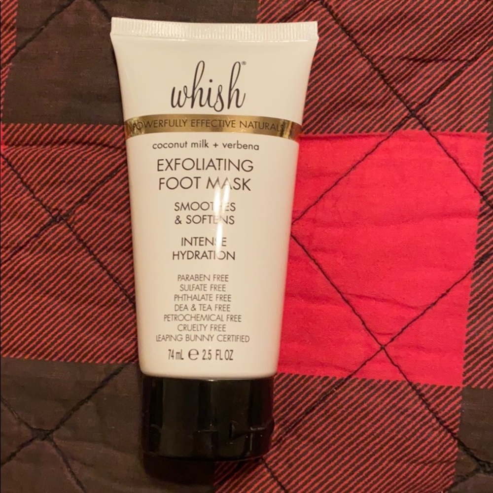 Exfoliating foot mask